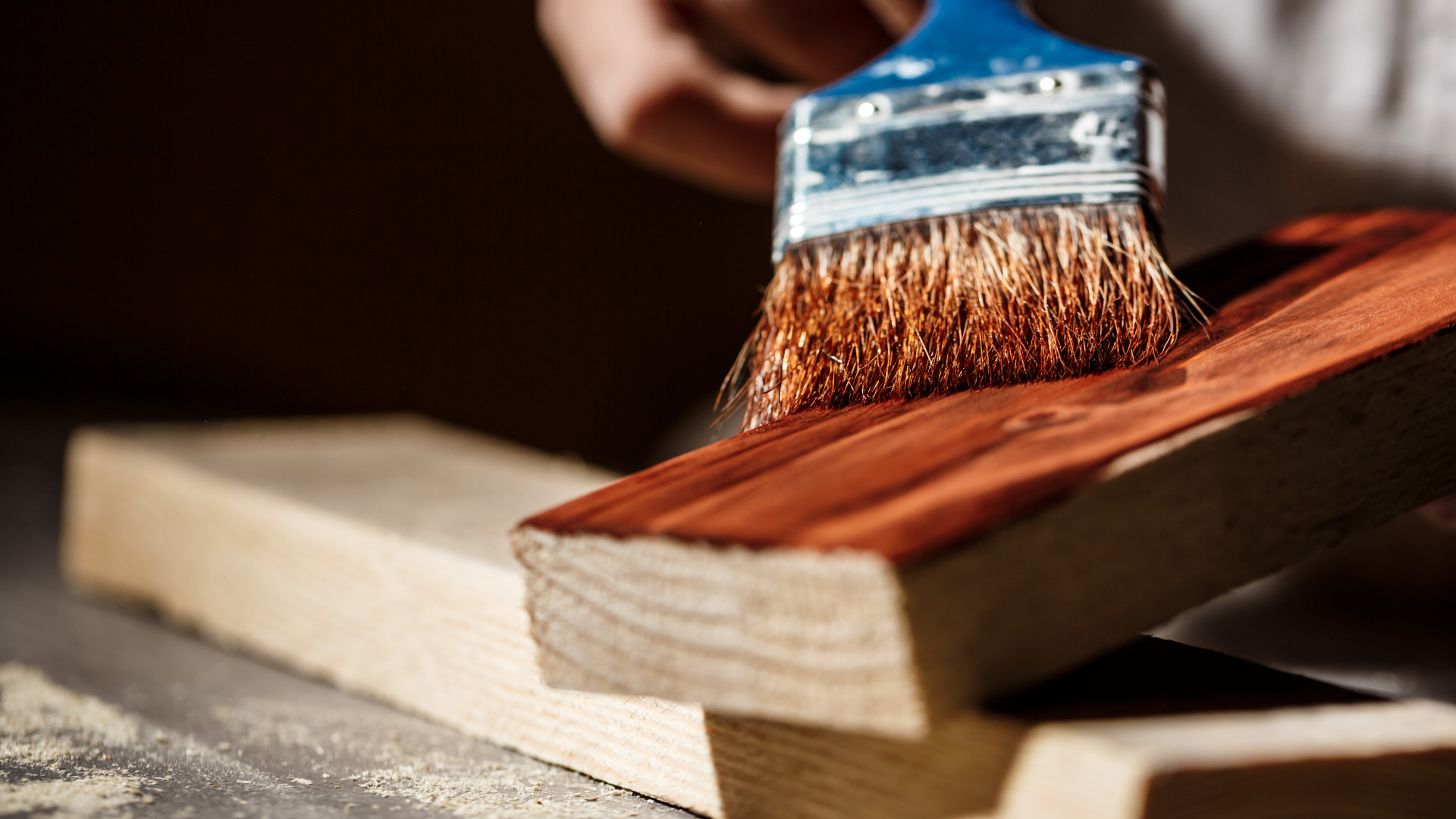Peinture naturelle extérieure : comment protéger le bois sans perdre son authenticité ?